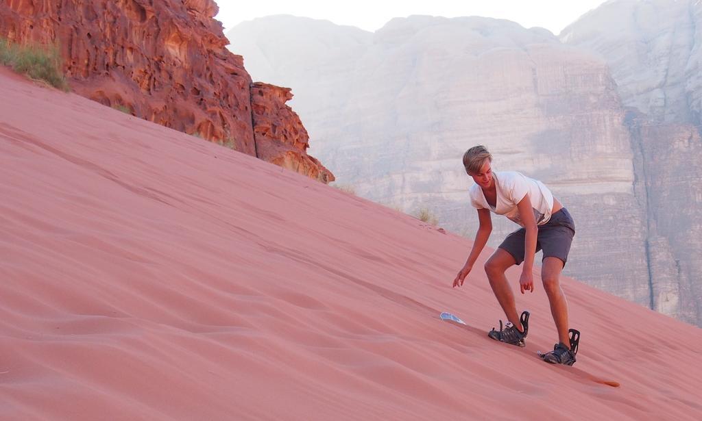 Wadi Rum Sleep Under The Stars 외부 사진