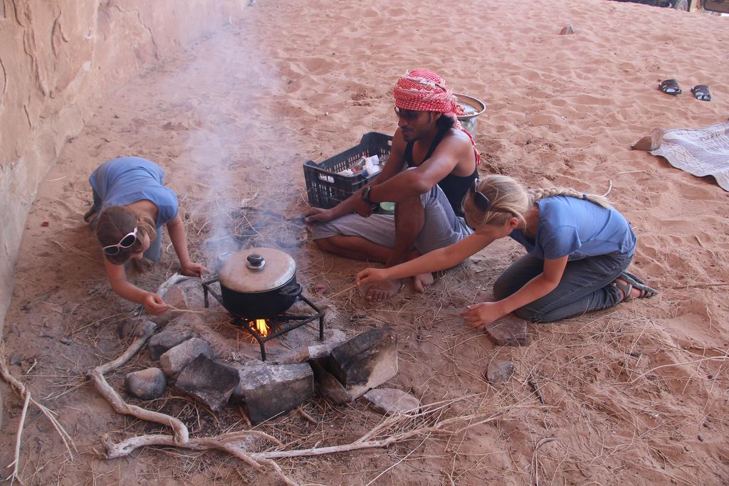 Wadi Rum Sleep Under The Stars 외부 사진