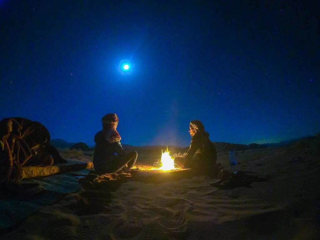 Wadi Rum Sleep Under The Stars 외부 사진